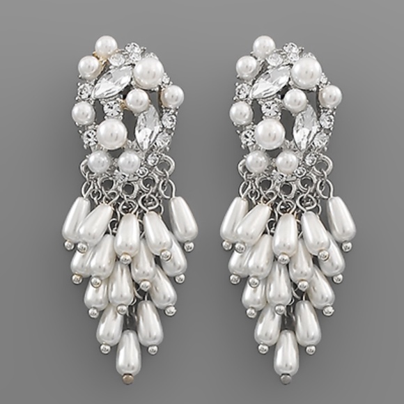 Pearl Cluster Fringe Earrings - Picture 1 of 1